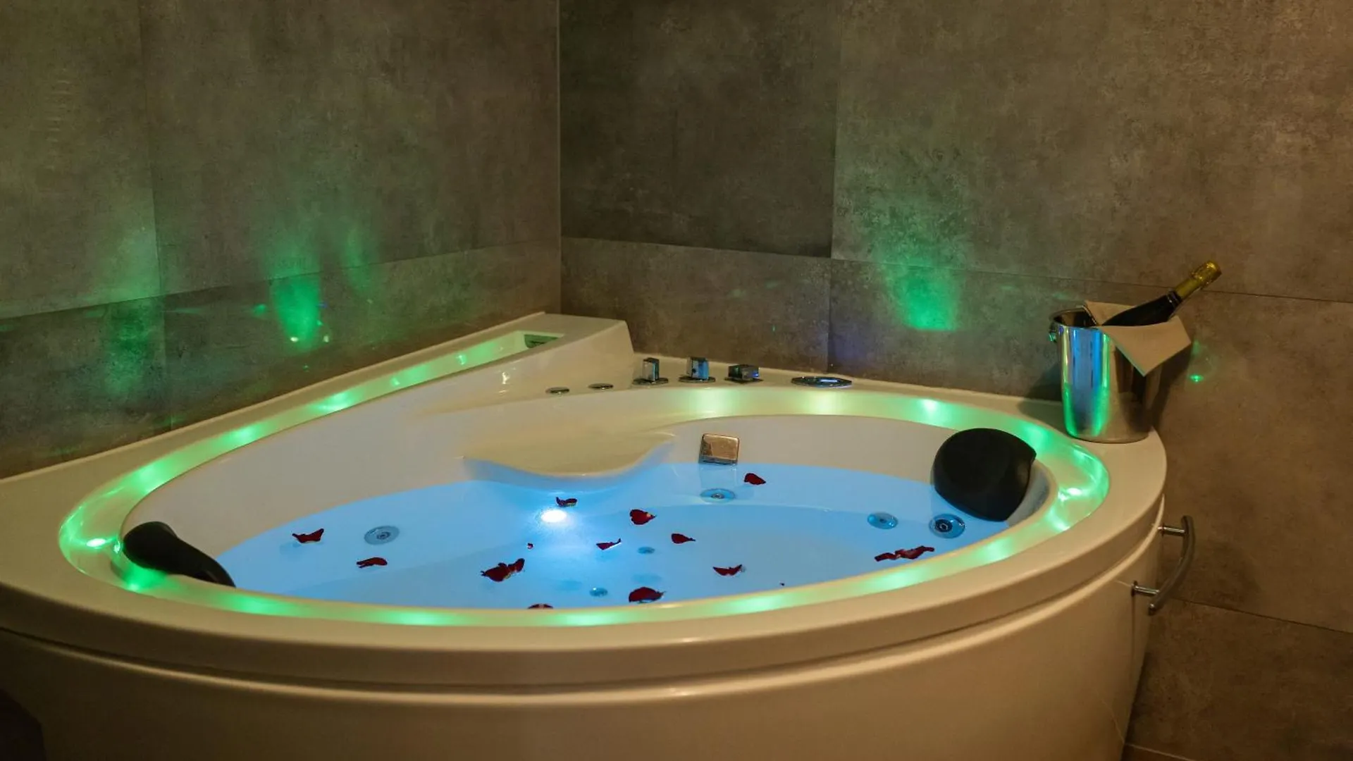 Lux Apartmenty - Old City Krakow